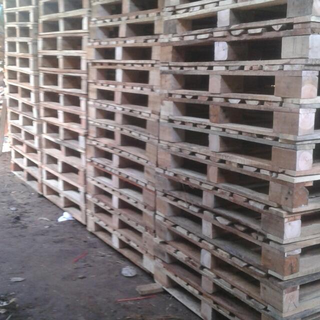 Pallet Kayu
